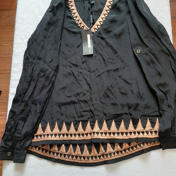 Ladies clothing - Picture 7 of 8